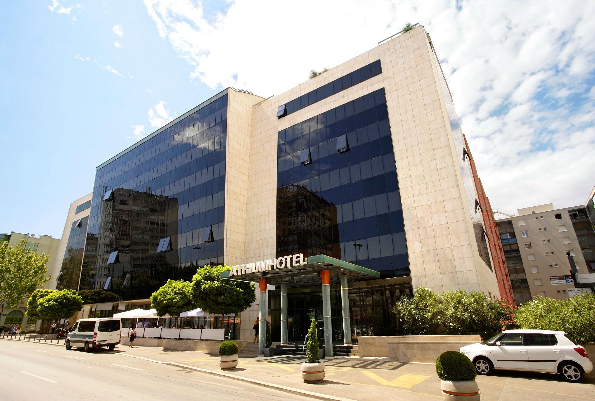 Luxury Hotel 1