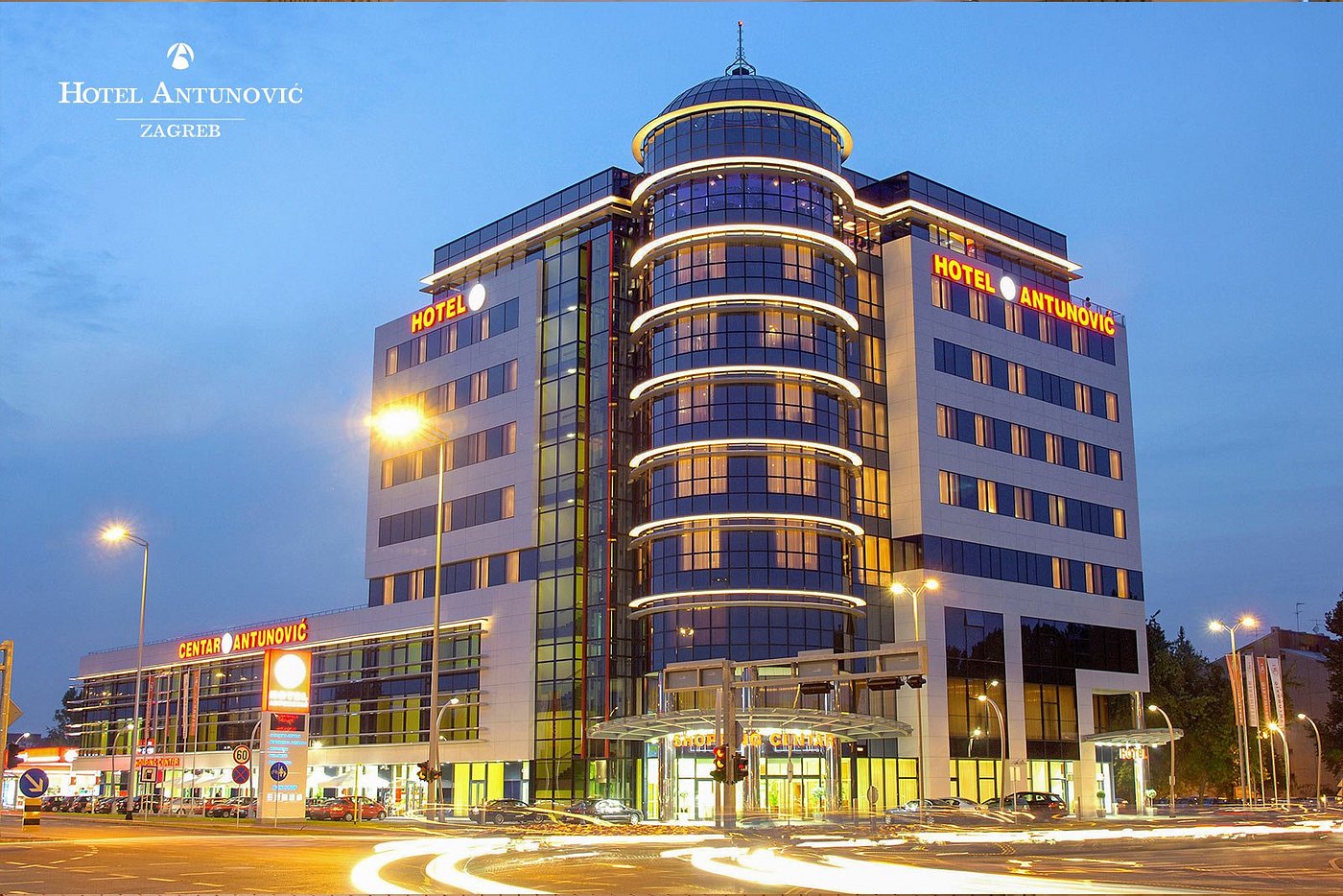 Luxury Hotel 2